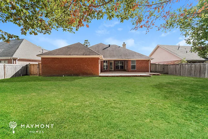 252 Greensview Dr — Photo 11