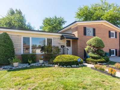 9318 Kenneth Ave, Skokie, IL, 60076