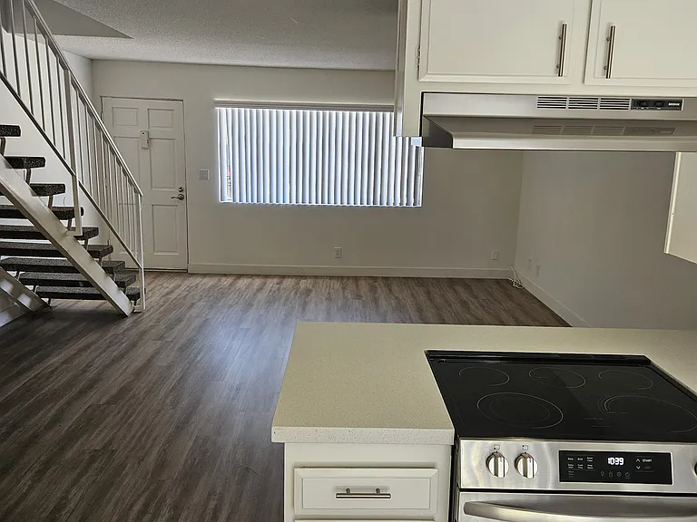 9245 Elm Vista Dr #105 — Photo 3
