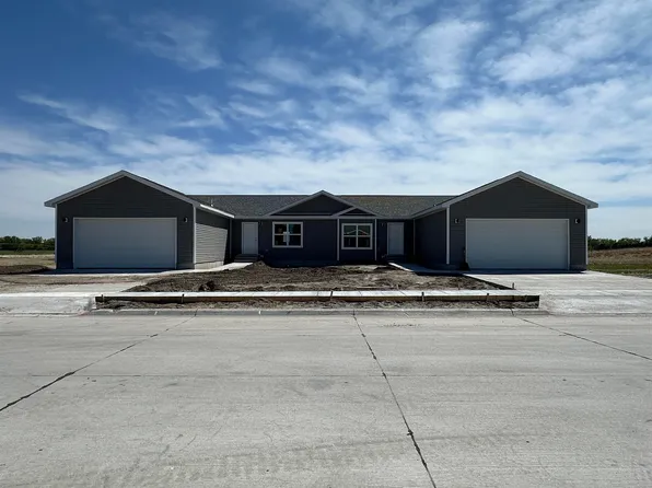 1301 S 1st St, Columbus, NE 68601