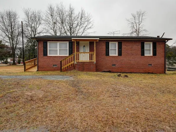 421 Sharpe St, Woodruff, SC 29388