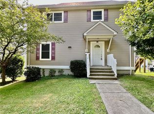 104 Fruit Ave, Farrell, PA 16121