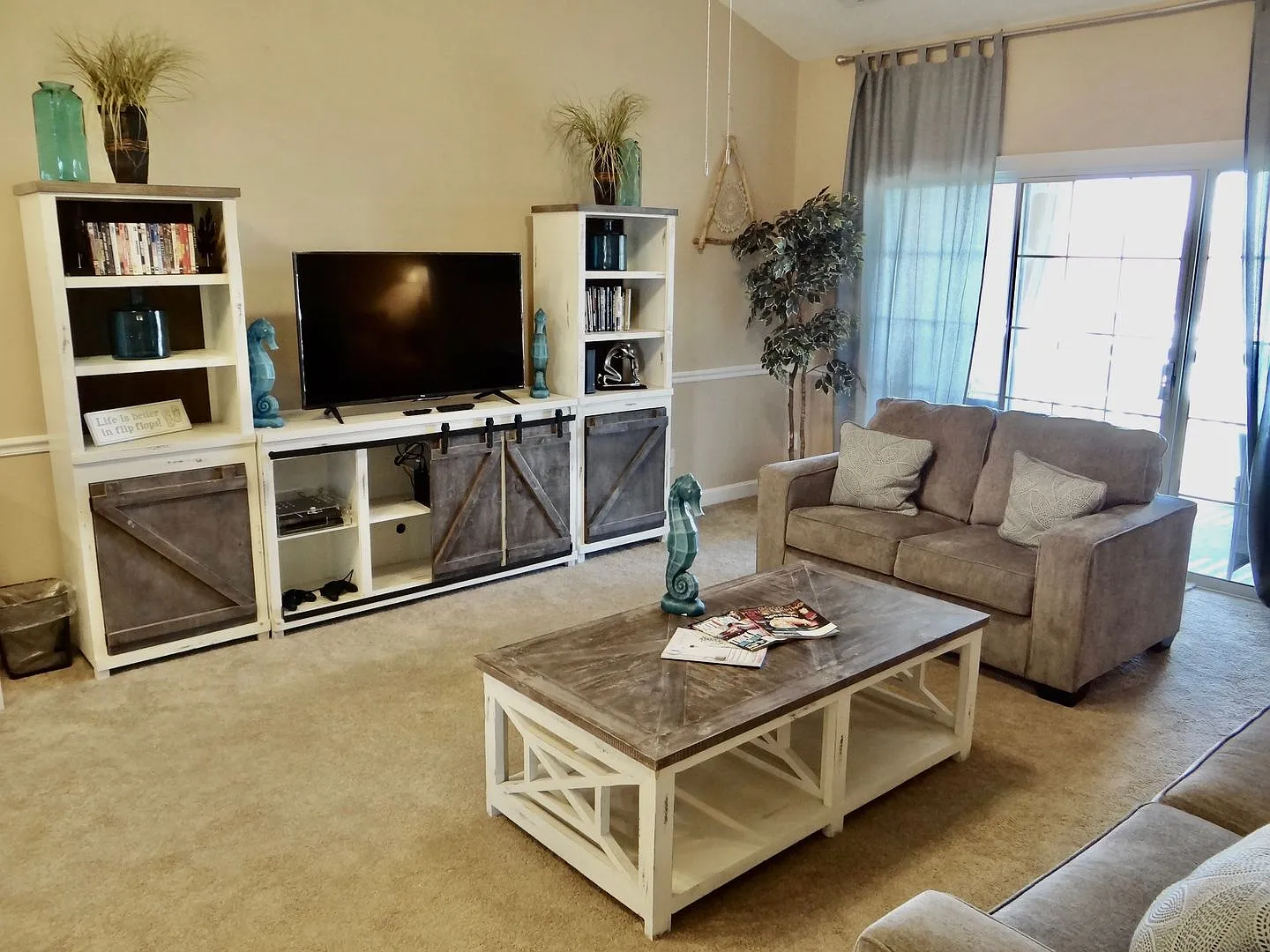 Furnished 2BR/2BA | Indoor + Outdoor Pools | Gym | Near Market Common — Photo 4