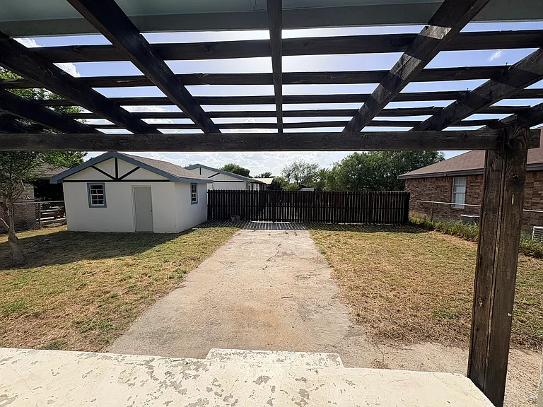3170 Sueno Cir — Photo 10