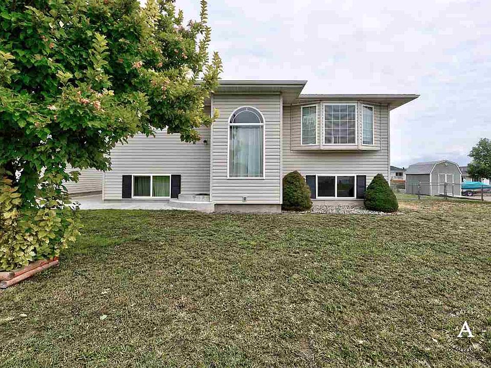 2nd image of 8205 Eagle Dr