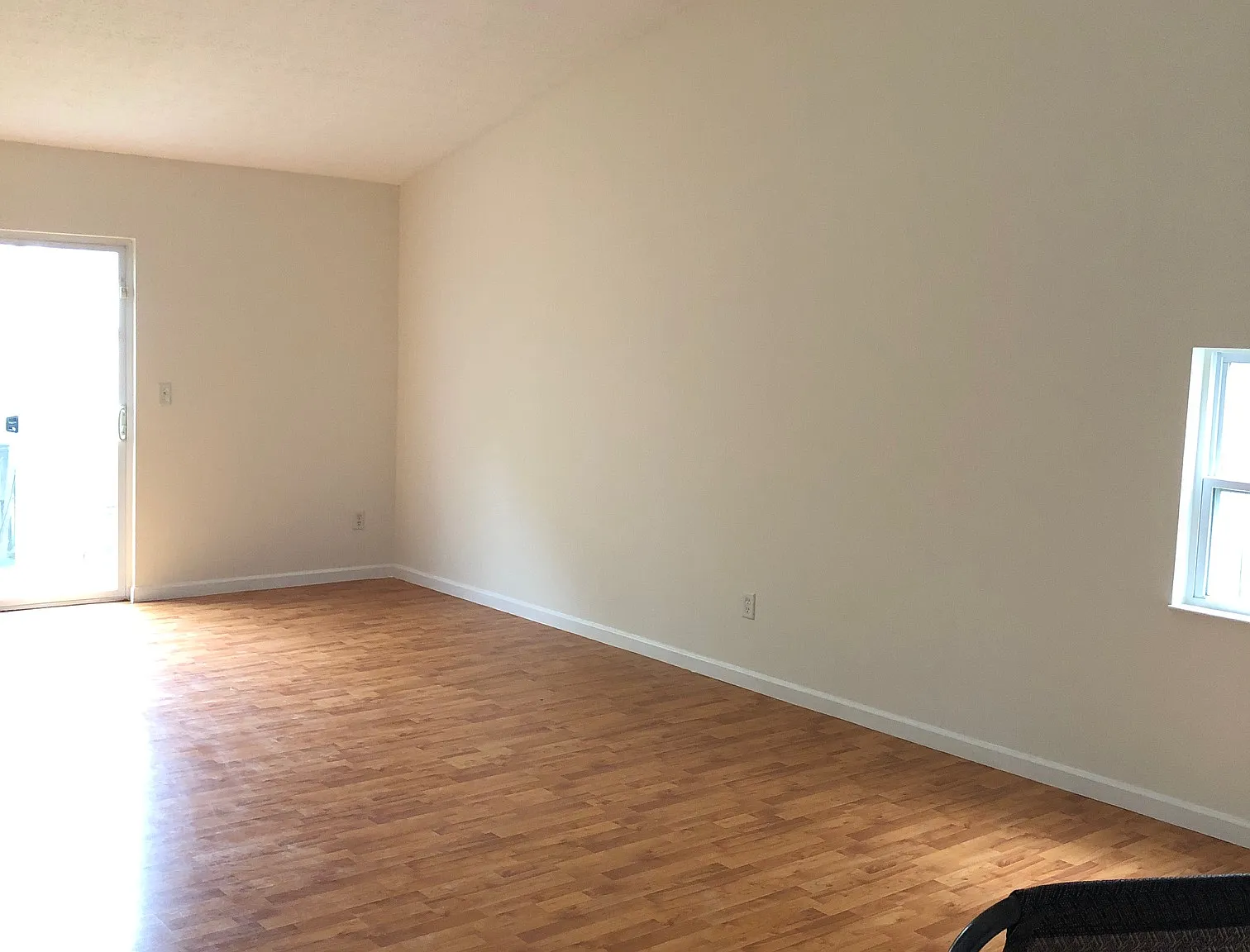 2474 Hoose Dr — Photo 3