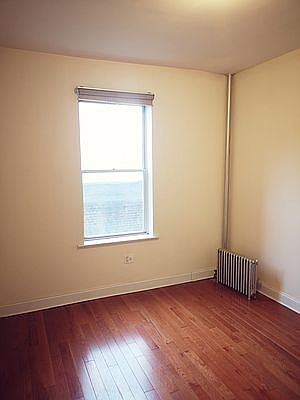 5th image of 39-46 27th St APT 2C