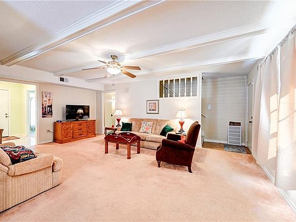 5th image of 856 E Lexington Ave