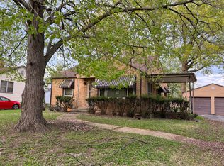 404 N 42nd St, Belleville, IL 62226