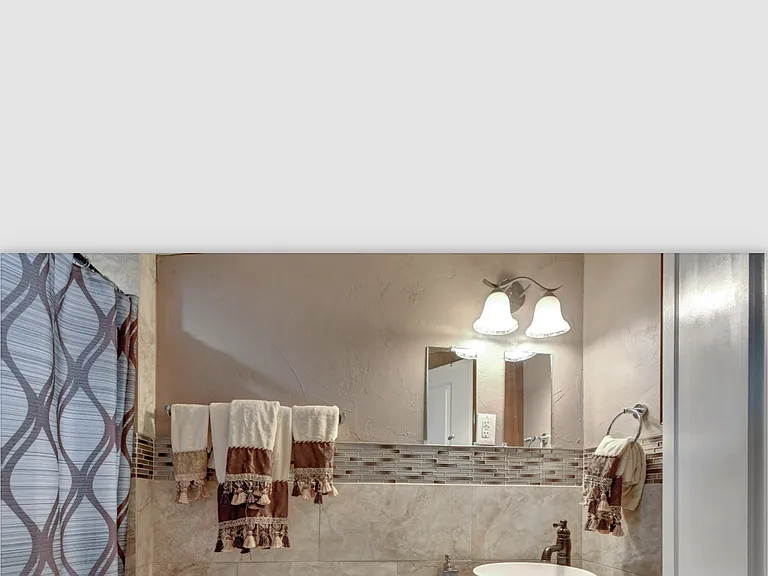 1315 S Wolff St — Photo 19