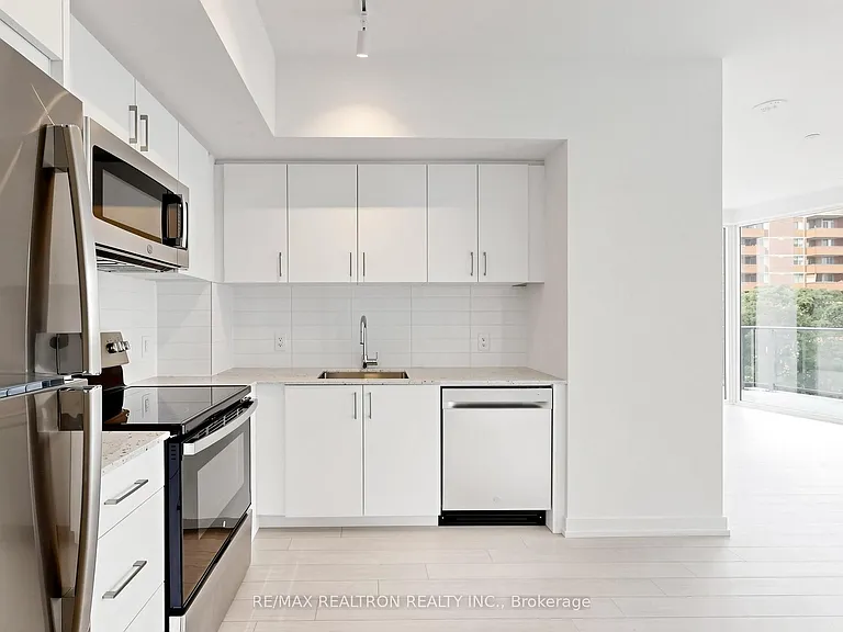 4010 Eglinton Ave W #702 — Photo 14