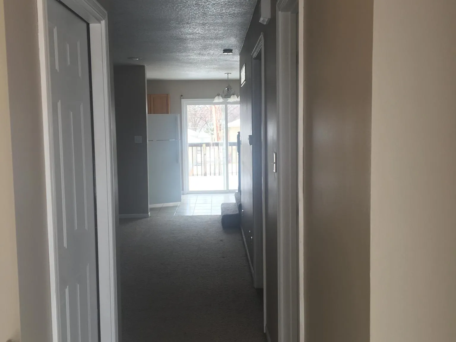 596 Glen Ct — Photo 3