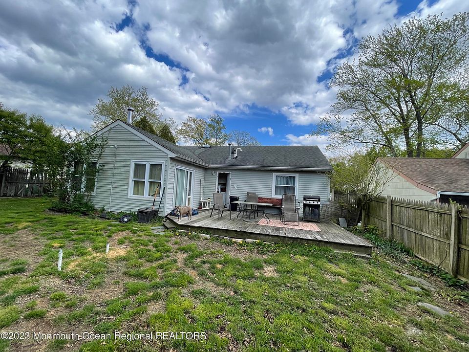2nd image of 16 Tiller Drive