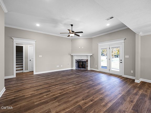 4th image of 122 Garrison Dr
