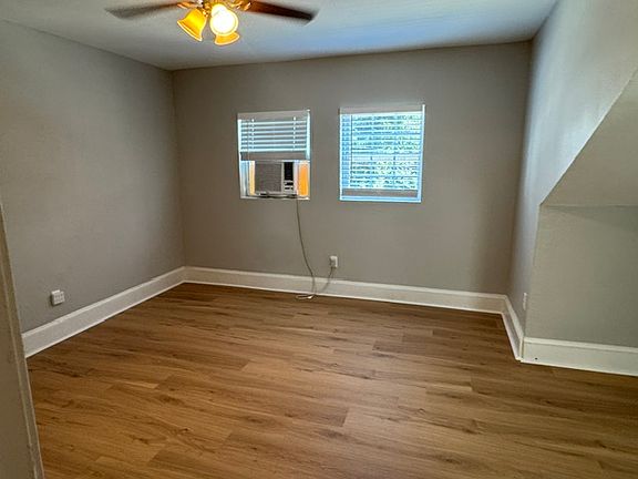 5th image of 52 Claire Dr SE #A