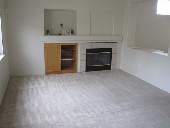 3rd image of 5217 Gatwick Ct