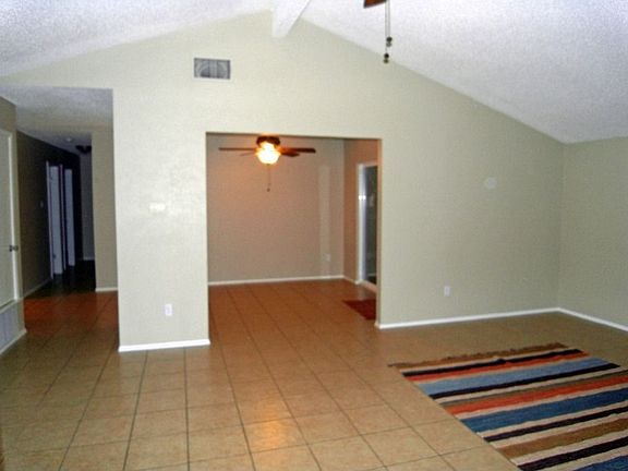 2nd image of 1744 Cricket Hollow Dr
