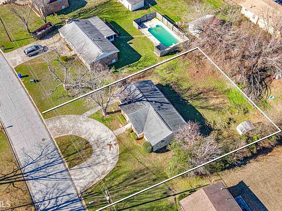 2nd image of 960 E Brook Dr