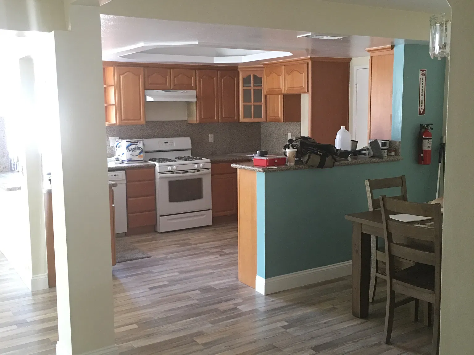 5 bed, 2800 sqft, $6,000 — Photo 3
