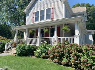 476 Grove St, Montclair, NJ 07043