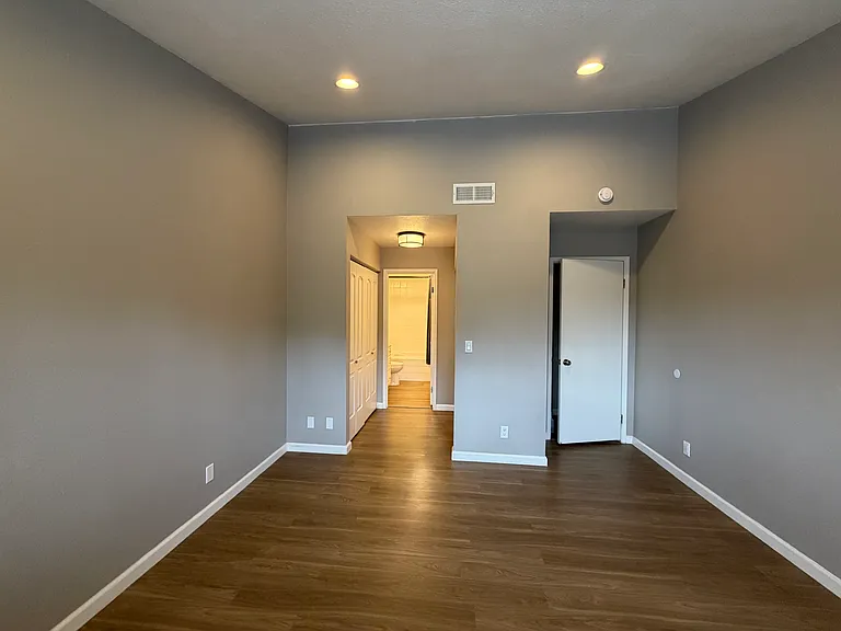 6933 Stagecoach Rd #H — Photo 13