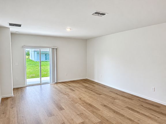 3rd image of 7353 Rainbow Bay Pl