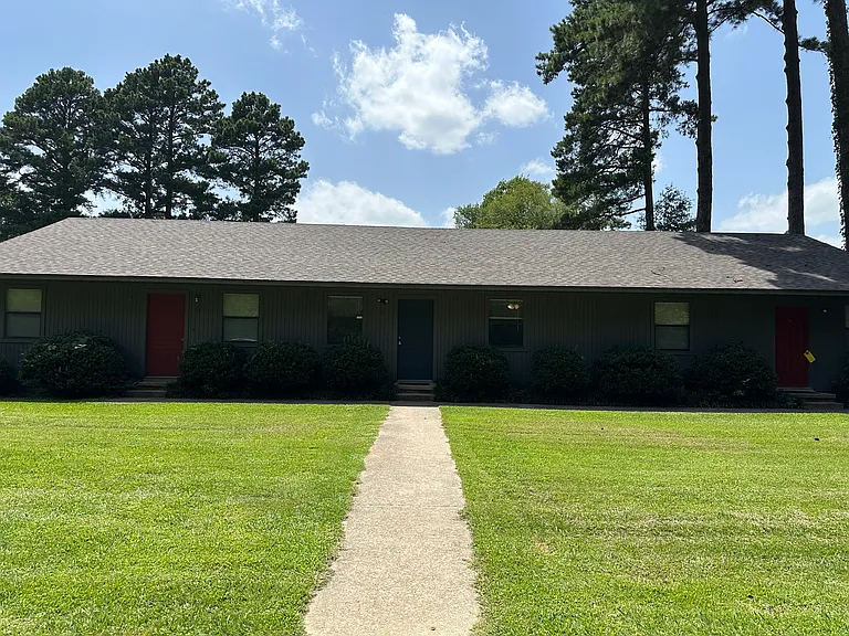 15005 Smalling Rd #B — Photo 4