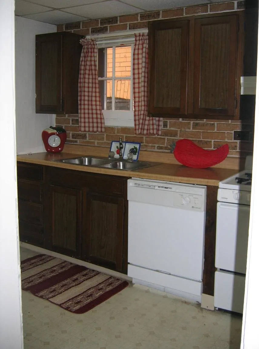 3 bed, 1800 sqft, $1,395 — Photo 4