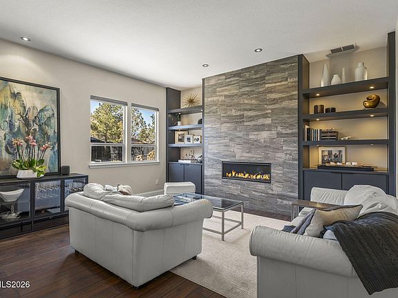 5th image of 10679 Autumn Walk Ln