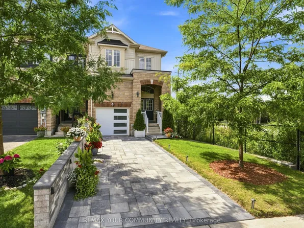 4 Greenwood Dr, Essa, ON L3W 0N5