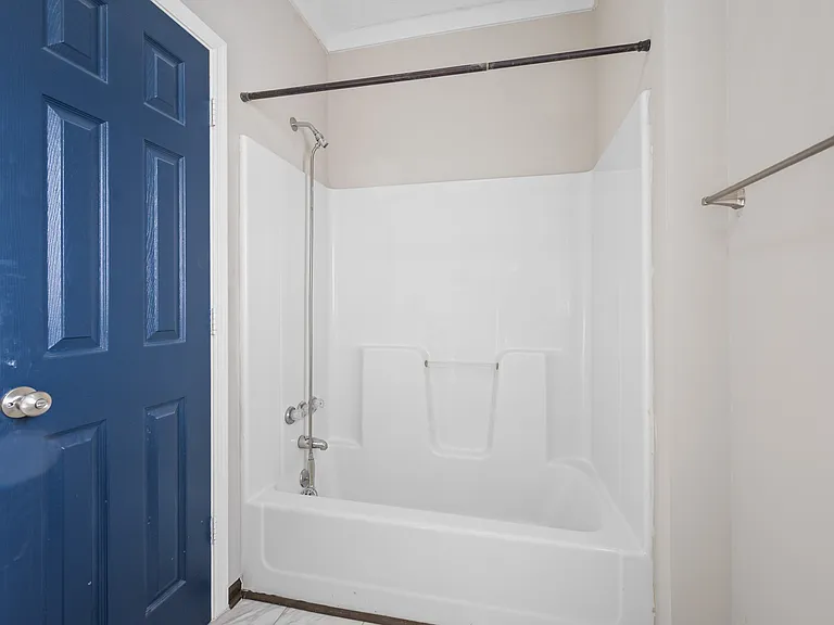 1015 Cabell St — Photo 8