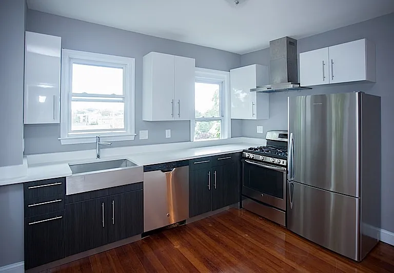 8 Hinckley St #3 — Photo 1