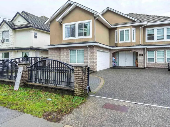 13027 68th Ave, Surrey, BC V3W 2E5