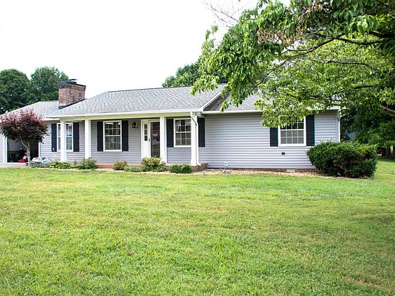 2nd image of 517 Deerfield Cir