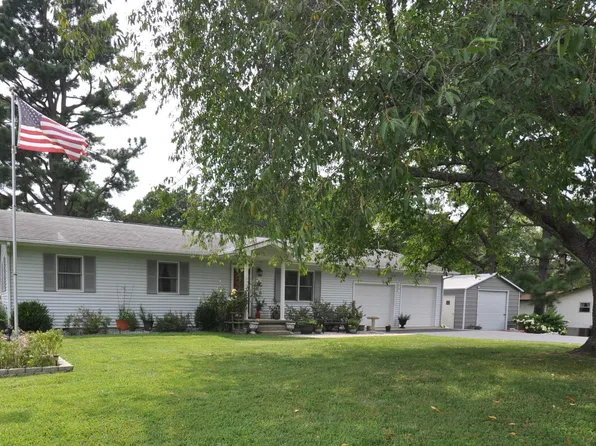 23 Dogwood Pl, Benton, KY 42025