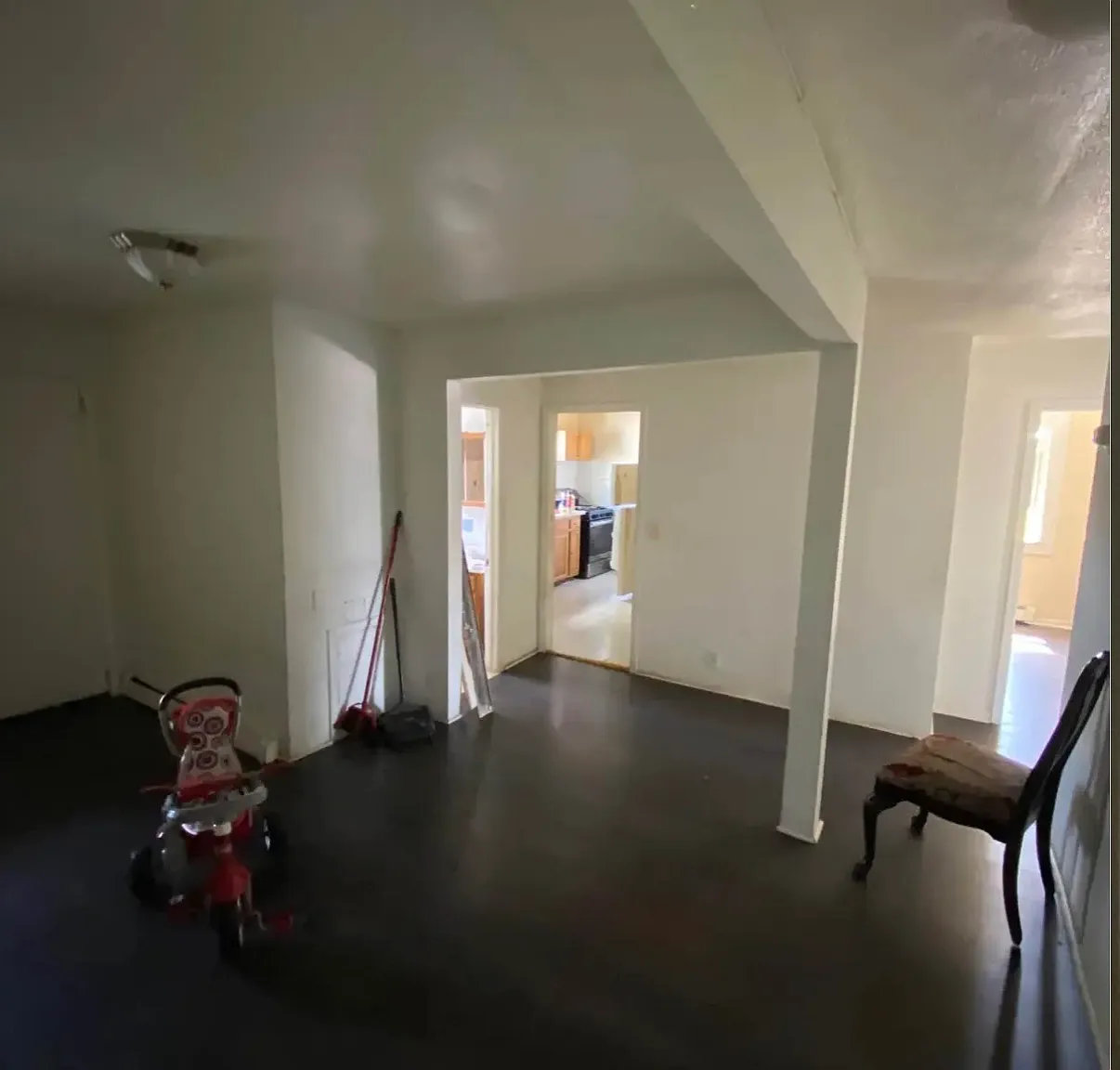 3 bed, $1,800 — Photo 3