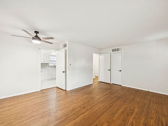 3rd image of 10042 Brockbank Dr