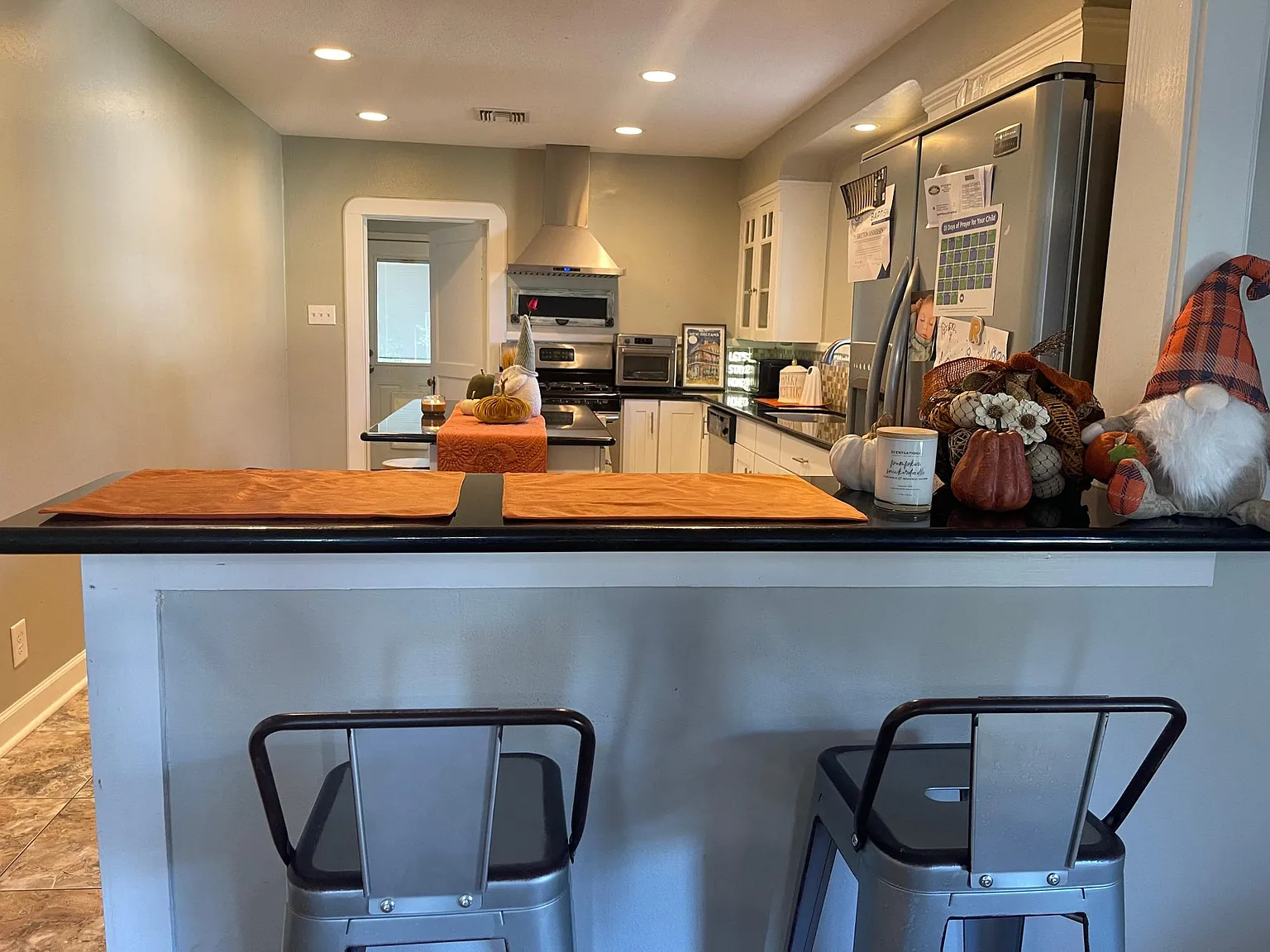 2 bed, 1322 sqft, $2,200 — Photo 4