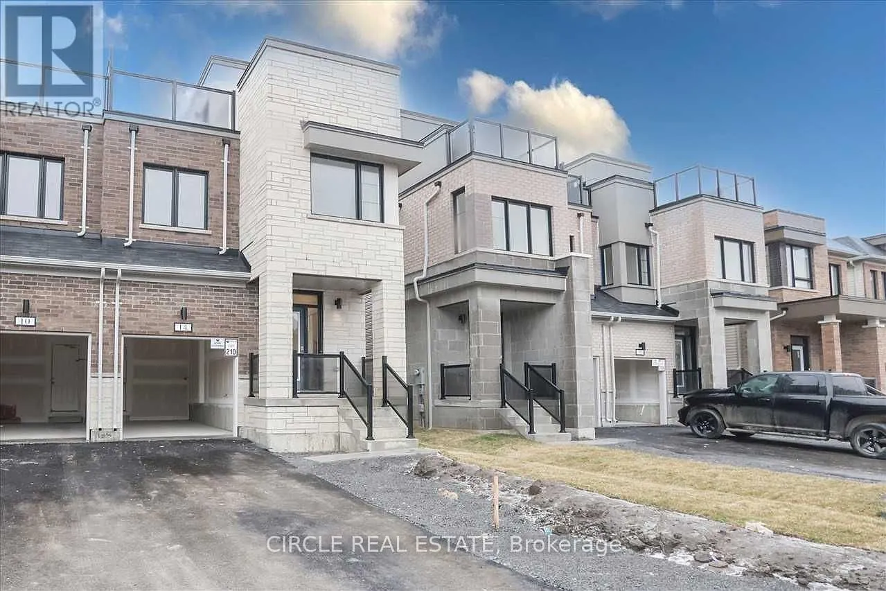 4 bed, $3,100 — Photo 2