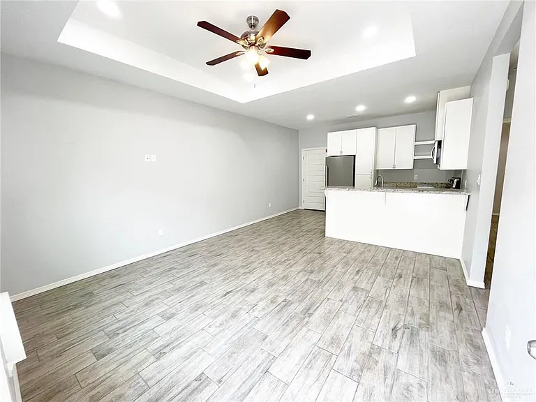 1501 W Heritage Dr #3 — Photo 2