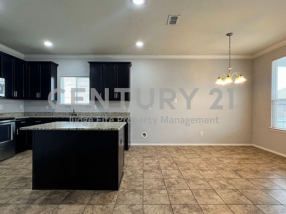 4th image of 7769 Berrenda Dr