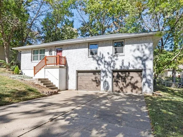 17222 E 41st St S, Independence, MO 64055