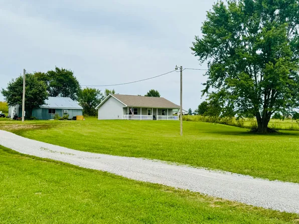 1334 E Valley Street, Granby, MO 64844