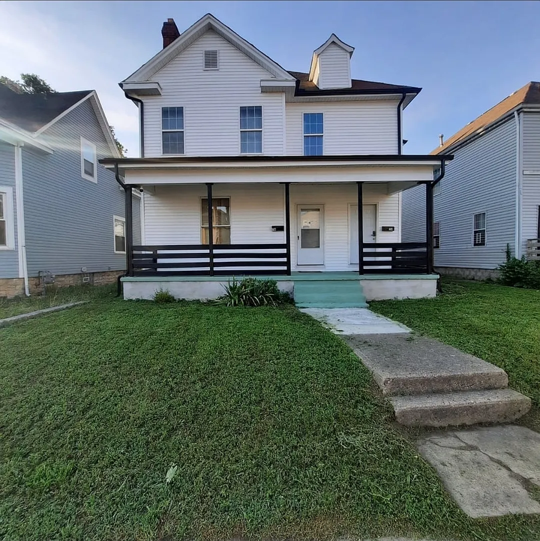 754 Sullivant Ave — Photo 1