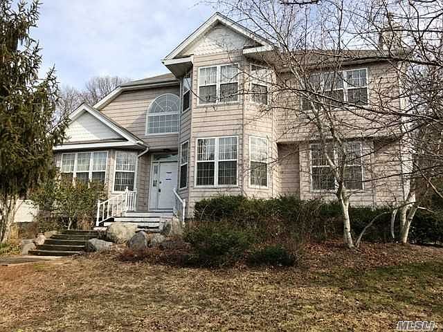 1st image of 24 Whispering Woods Dr