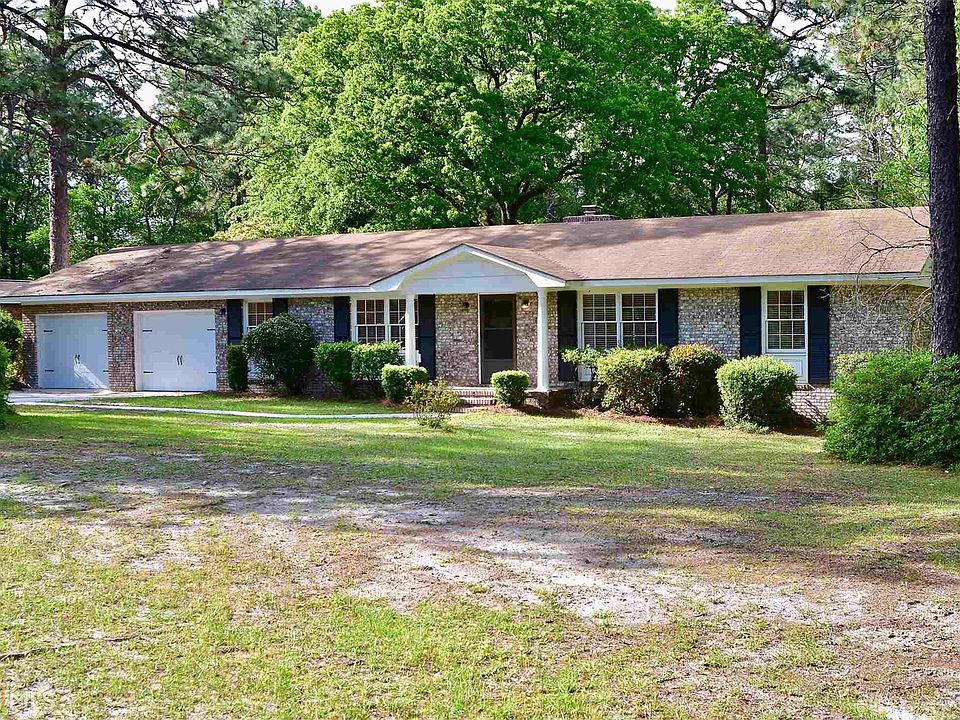 1st image of 23 Golf Club Cir
