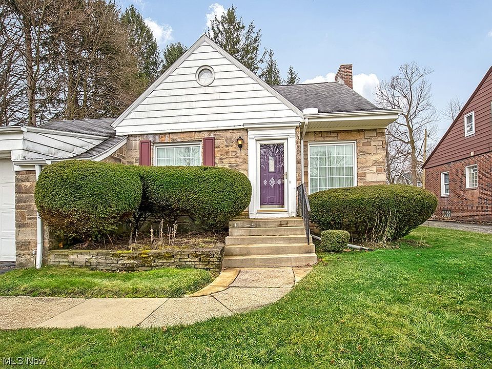 1st image of 55 Pinehurst Ave
