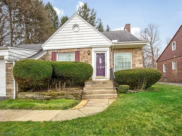 55 Pinehurst Ave, Youngstown, OH 44512