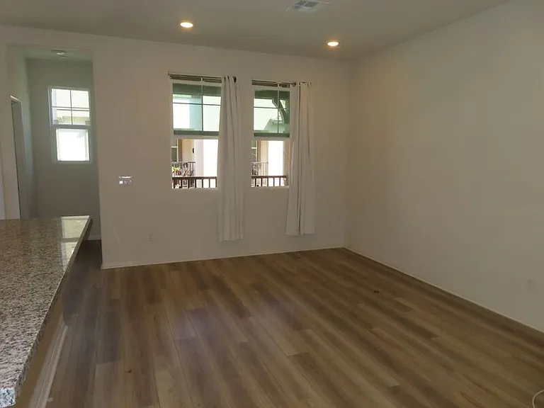40585 Melrose Dr — Photo 14