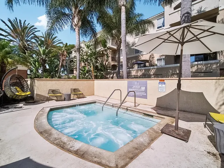 Allure at Camarillo — Photo 19